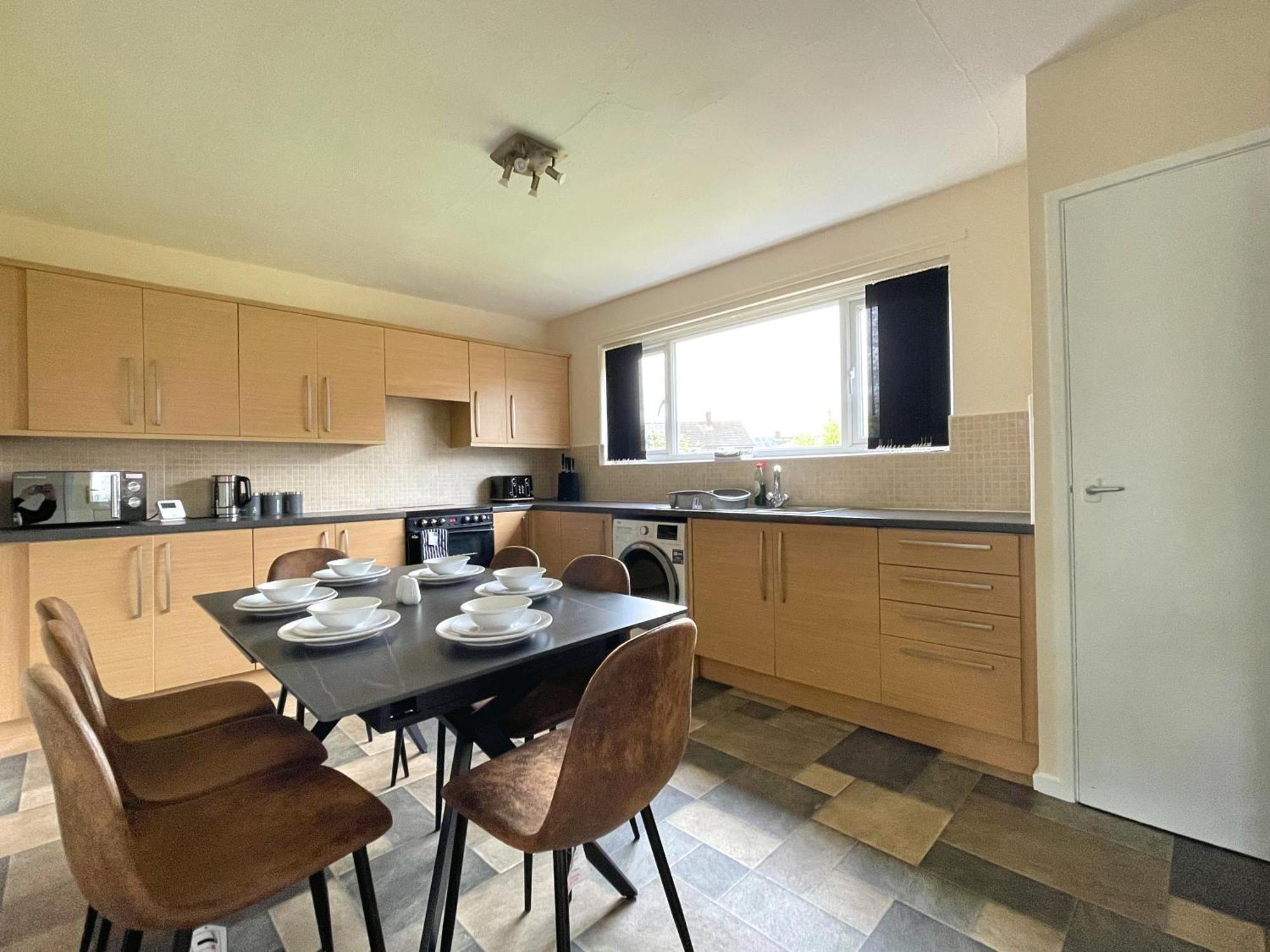 Stunning 3 Bedrooms House With Garden And Free Parking Barnsley Exterior photo